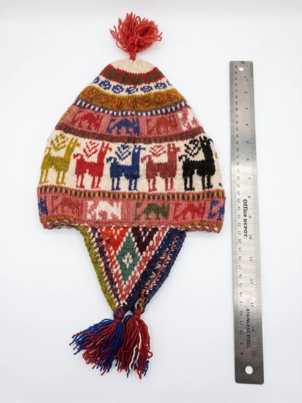 Andean Sheep's Wool Chullo Hat – Traditional Llama Design – Warm Winter Hat